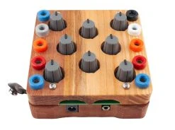 Peterlin Analog Chaos Synthesizer -Roland Shop CiatLombarde Benjolin 03