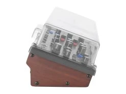 Behringer Model-D Cover (Soft Fit) -Roland Shop Decksaver Behringer Model D Cover Soft Fit 04