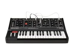 MOOG Grandmother Dark Semi-Modular Analog Keyboard Synthesizer 11 MOOG Grandmother Dark Semi-Modular Analog Keyboard Synthesizer -Roland Shop Moog Grandmother Dark 03 2