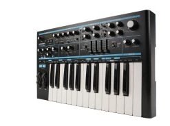 Bass Station II Analog Keyboard Synthesizer 10 Bass Station II Analog Keyboard Synthesizer -Roland Shop Novation Bass Station 84 04 2