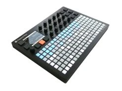 Play Sample-Based Groovebox -Roland Shop Polyend Play 04