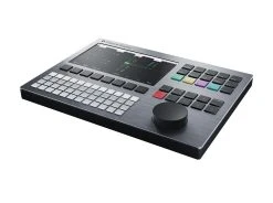 Tracker Sampler Workstation (Silver Edition) -Roland Shop Polyend Tracker Silver 03