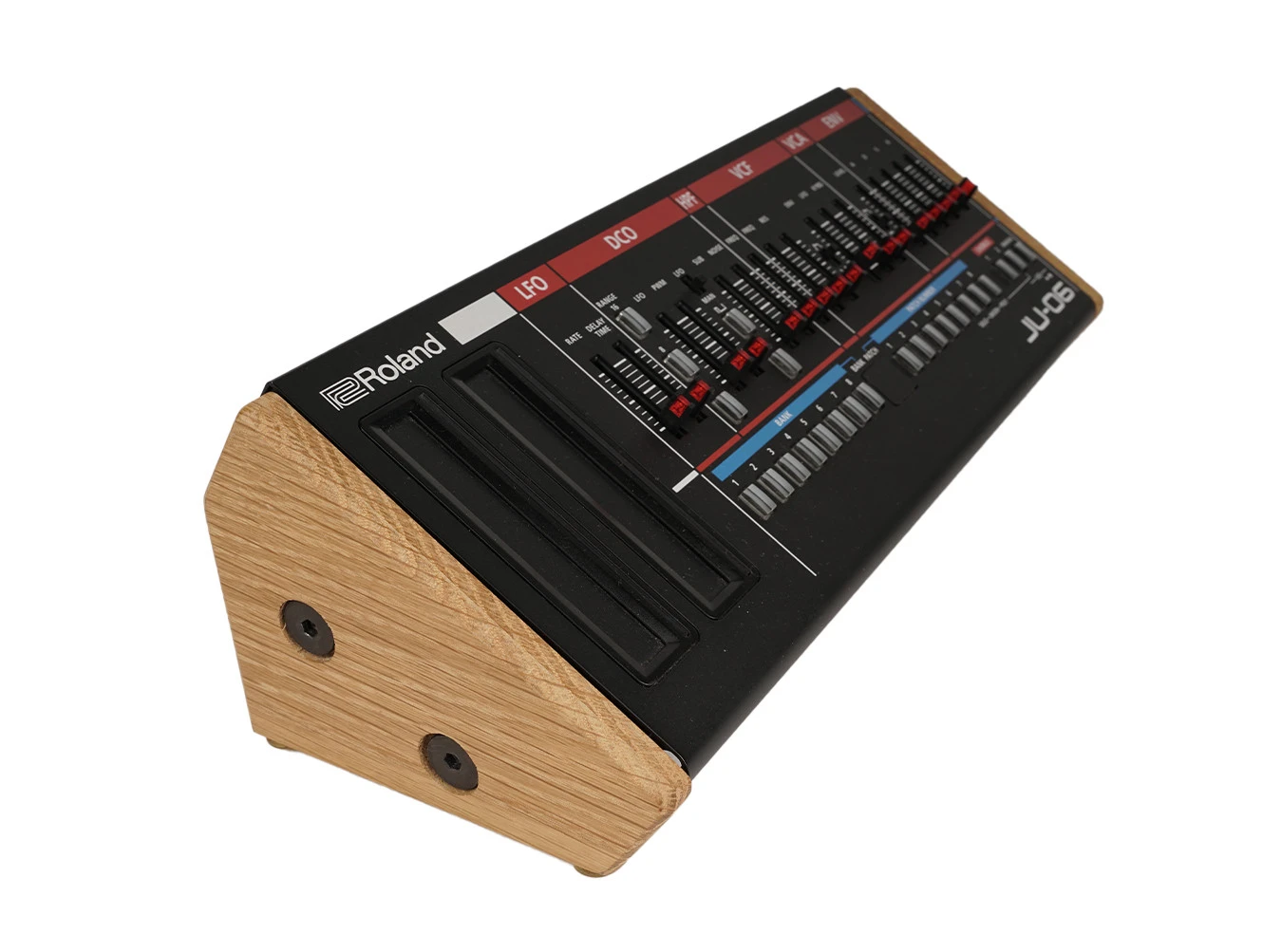 Roland Boutique JU-06 Polyphonic Virtual Analog Synthesizer Module 4 Roland Boutique JU-06 Polyphonic Virtual Analog Synthesizer Module - Image 2