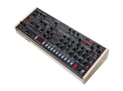 Trigon-6 Polyphonic Analog Synthesizer Desktop Module -Roland Shop Sequential Trigon 6 Desktop 04 1