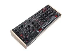 Trigon-6 Polyphonic Analog Synthesizer Desktop Module -Roland Shop Sequential Trigon 6 Desktop 05 1