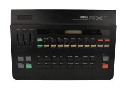 Yamaha RX11 Digital Drum Machine