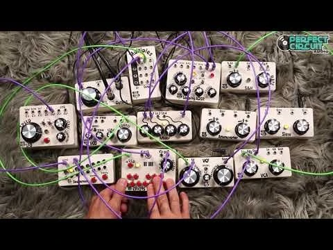 Clockable LFO Desktop Modular Synthesizer Pedal 4 Clockable LFO Desktop Modular Synthesizer Pedal - Image 2